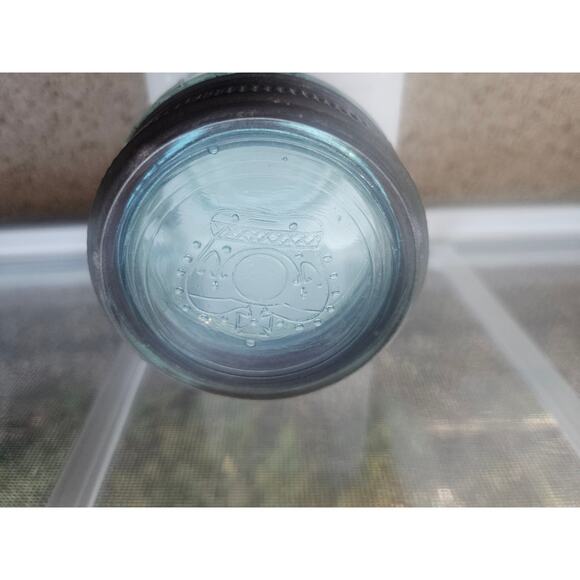 Vintage CROWN PT IMPERIAL Aqua Blue pint fruit jar - Picture 9 of 9